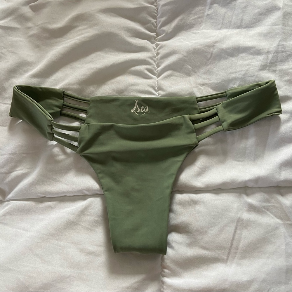 Isea bikini bottom